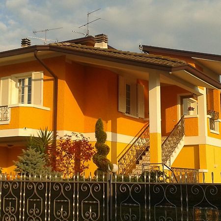 Camere In Collina Muscoline Exteriér fotografie